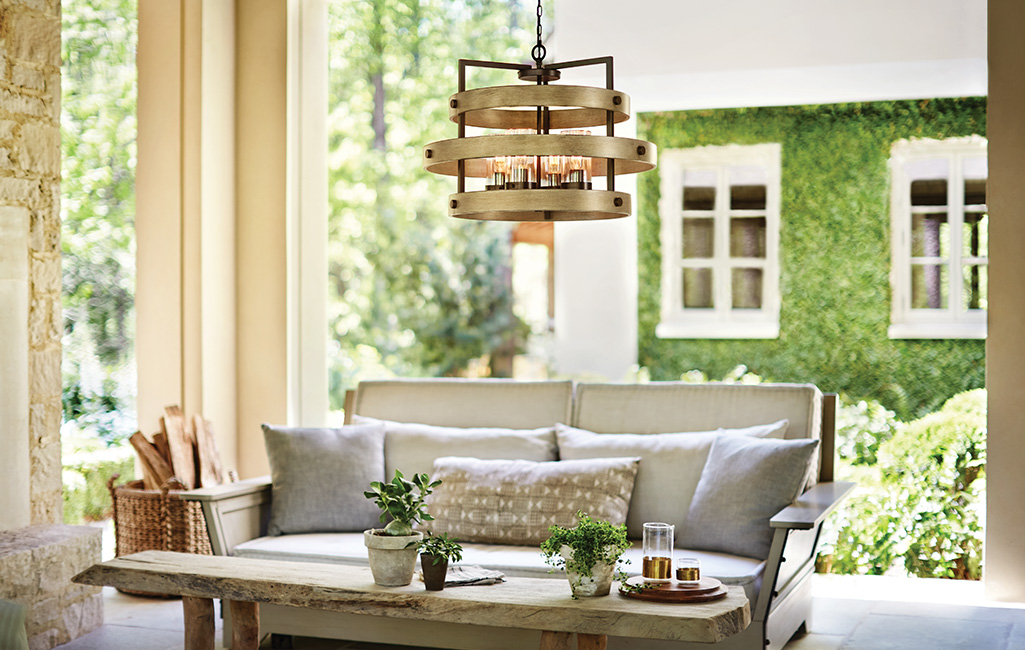 Outdoor chandelier
